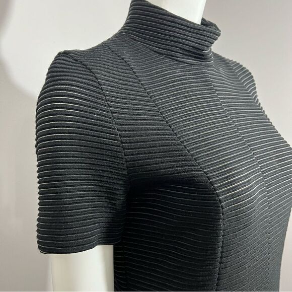 Akris Punto Black Flared Hem Ribbed Knit‎ Short Sleeve Black Dress - 8 - Picture 9 of 16